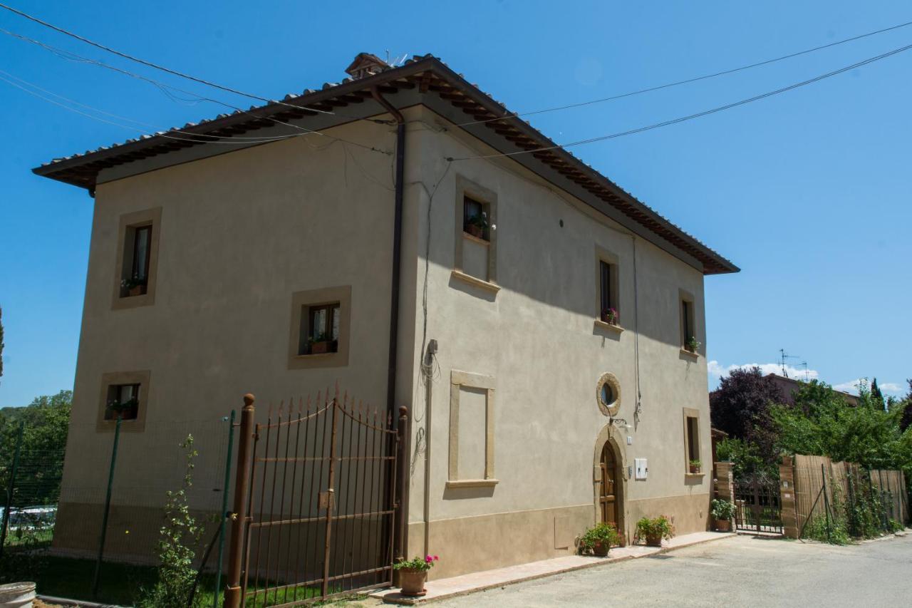 Апартаменты Antica Casa Del Glicine Поджибонси Экстерьер фото